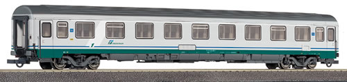 Passenger car Eurofima 1st class XMPR<br /><a href='images/pictures/Roco/45710.jpg' target='_blank'>Full size image</a>